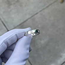 Load image into Gallery viewer, Flush set Court Ring // Diamond