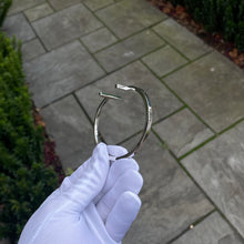 Load image into Gallery viewer, Square T-bar Bangle