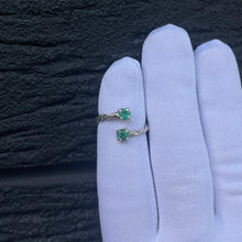 Load image into Gallery viewer, Emerald - Twisted Ring