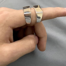 Load image into Gallery viewer, Flat Rectangular Topped Ring