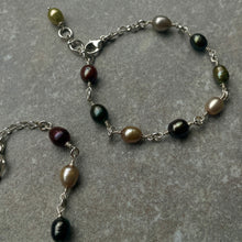 Load image into Gallery viewer, Pearl Link Bracelet - Earth Tones
