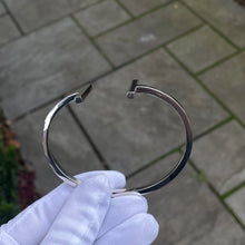 Load image into Gallery viewer, Square T-bar Bangle
