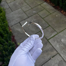 Load image into Gallery viewer, Square T-bar Bangle
