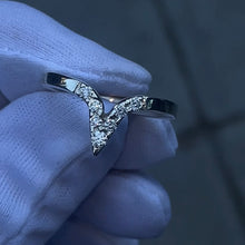 Load image into Gallery viewer, Diamond "V" Ring
