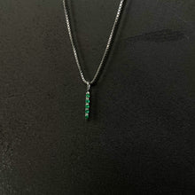 Load image into Gallery viewer, Emerald - 5 stone pendant
