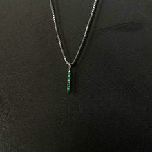 Load image into Gallery viewer, Emerald - 5 stone pendant
